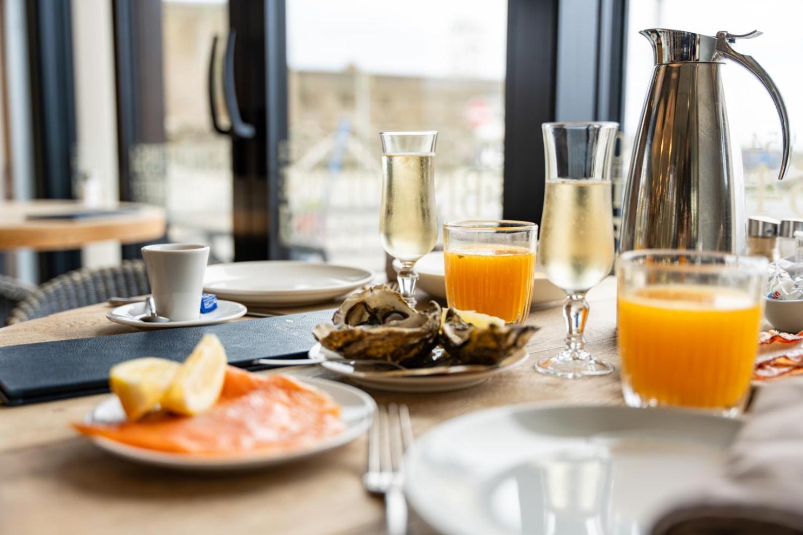 Hotel De La Pointe Saint-mathieu - Spa&restaurant 4*